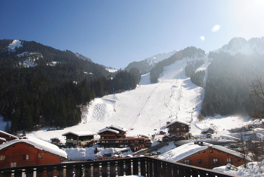Hotel Les Combelles Châtel 외부 사진