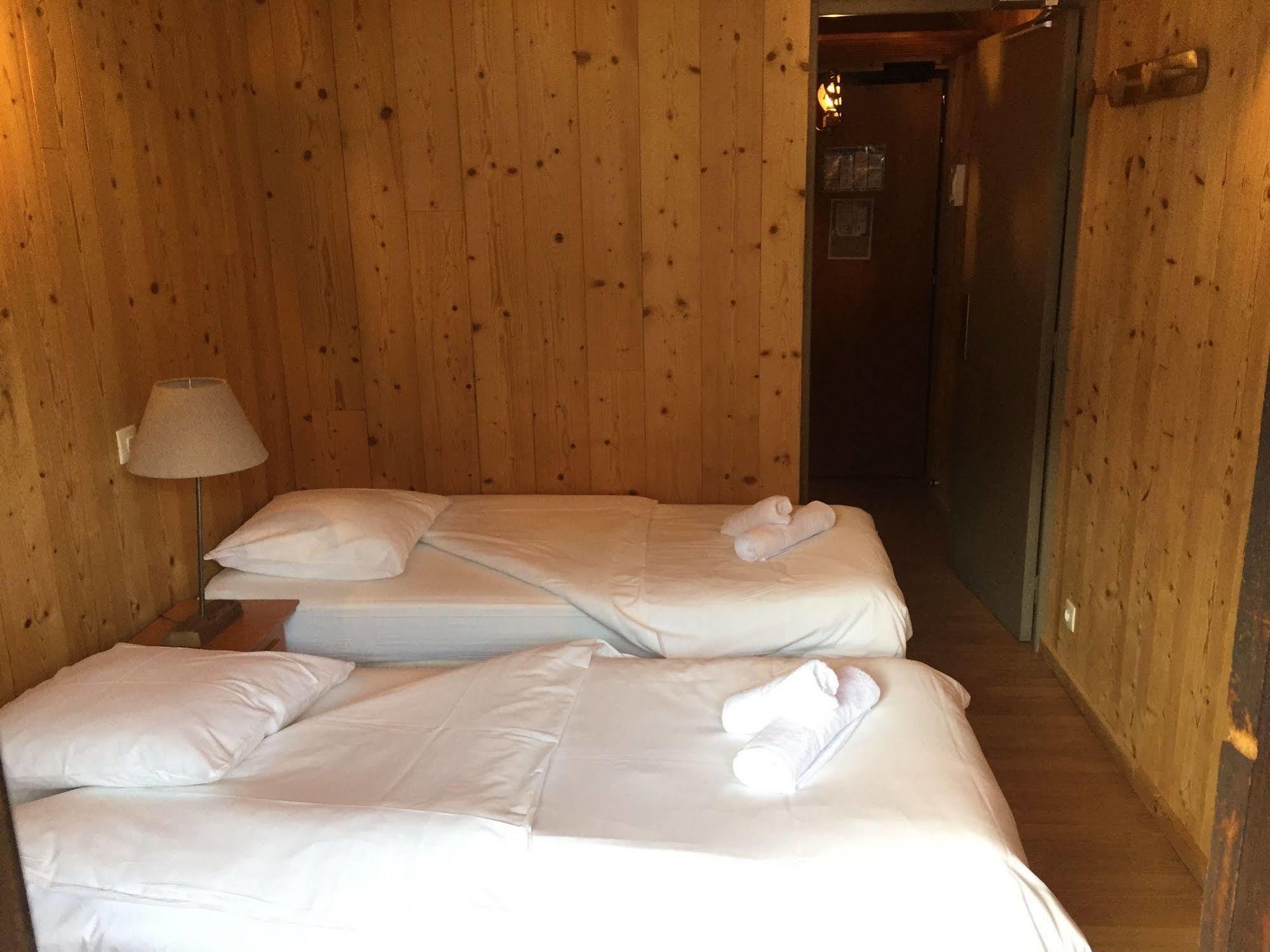 Hotel Les Combelles Châtel 외부 사진
